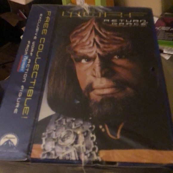 Worf: Return to Grace Collection - VHS with Figure - New! - Picture 2 of 6